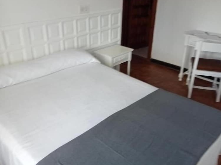 هتل Portal De La Rioja