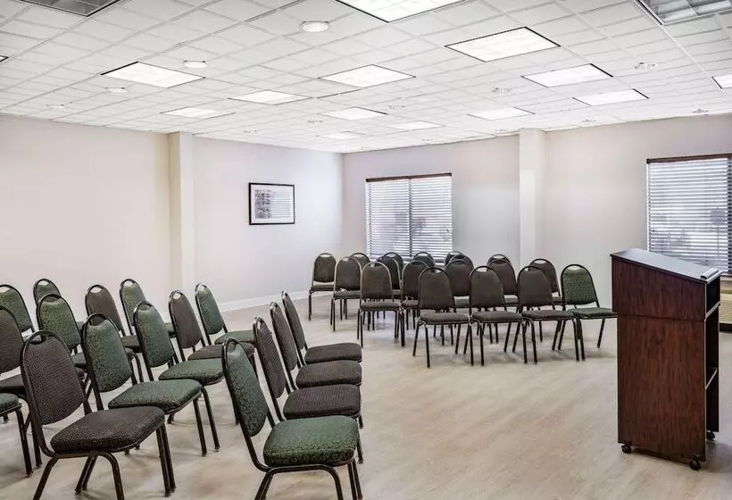 ホテル Wingate By Wyndham Atlanta Duluth