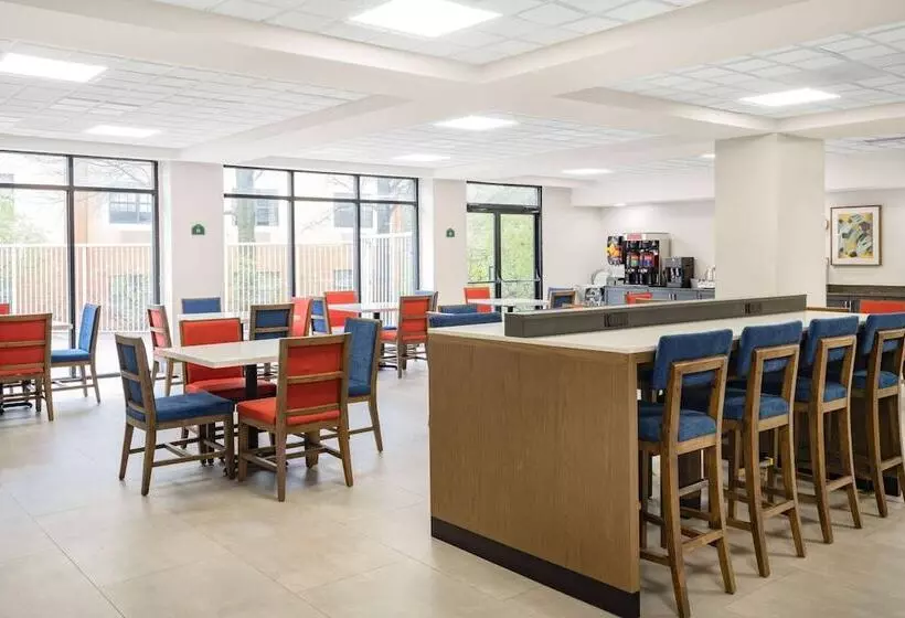 ホテル Wingate By Wyndham Atlanta Duluth