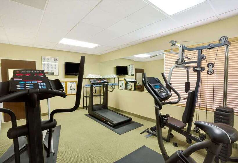 فندق Wingate By Wyndham Raleigh Durham / Airport