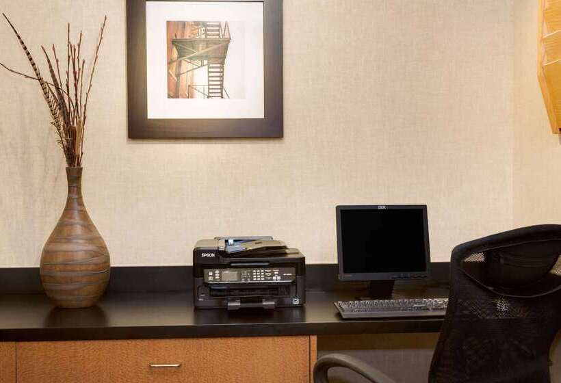 فندق Wingate By Wyndham Raleigh Durham / Airport