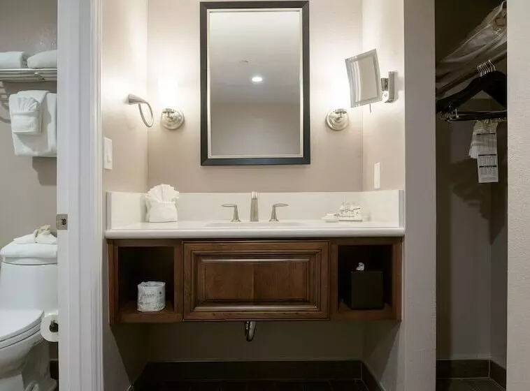 Woodcrest Hotel Cupertino