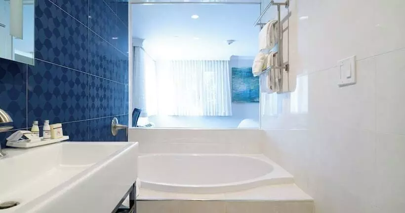 Woodcrest Hotel Cupertino