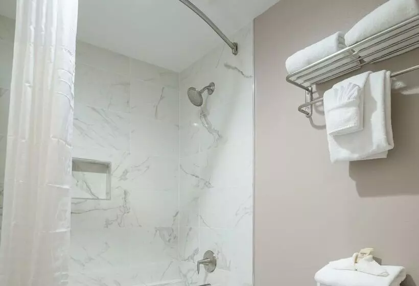 Woodcrest Hotel Cupertino