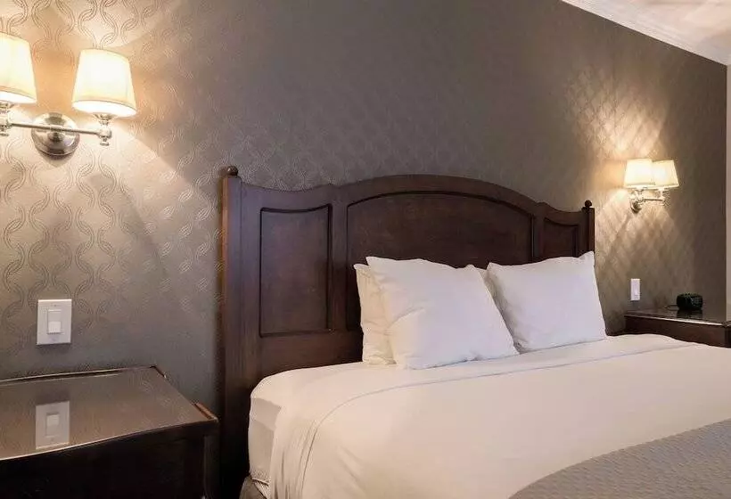 Woodcrest Hotel Cupertino