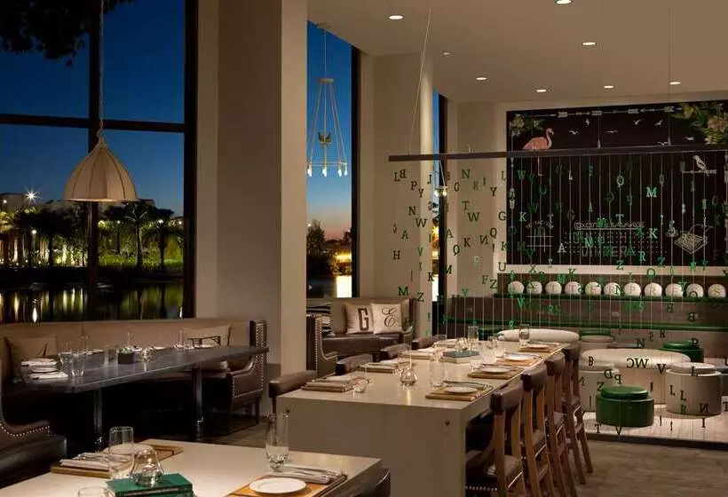 Курорт Hilton Orlando Buena Vista Palace   Disney Springs® Area