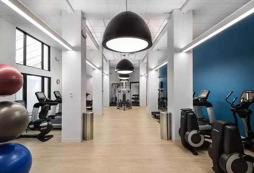 Курорт Hilton Orlando Buena Vista Palace   Disney Springs® Area