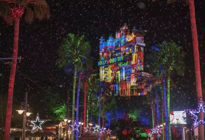 Курорт Hilton Orlando Buena Vista Palace   Disney Springs® Area