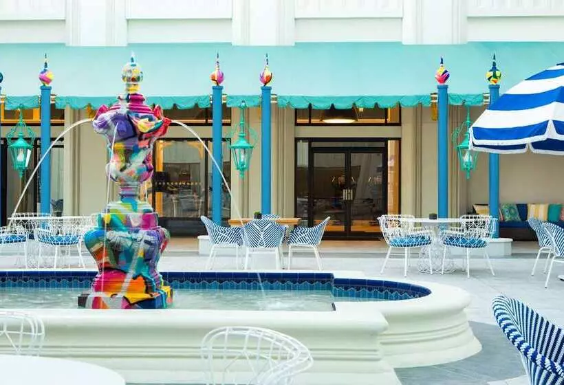 Курорт Hilton Orlando Buena Vista Palace   Disney Springs® Area