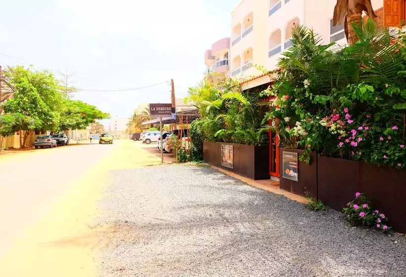 ペンション La Demeure