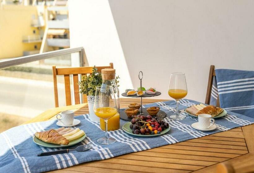 Sea La Vie Beach & Golf Apartment