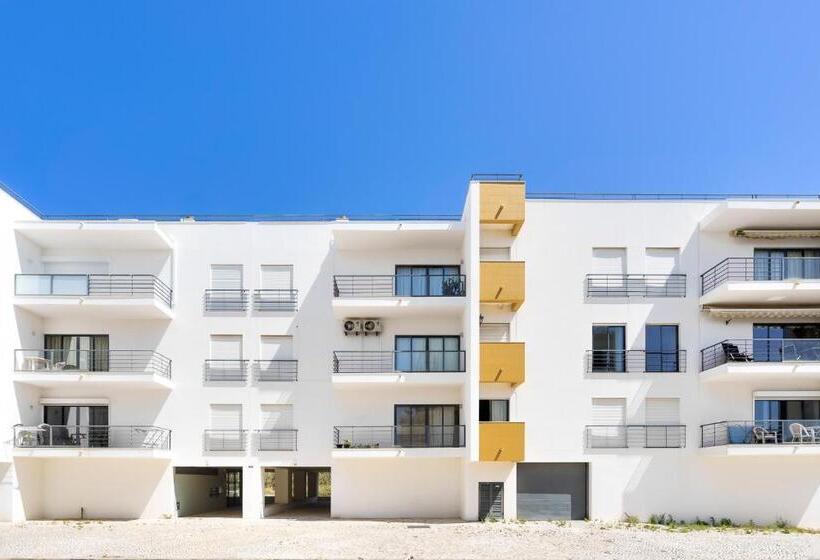 Sea La Vie Beach & Golf Apartment