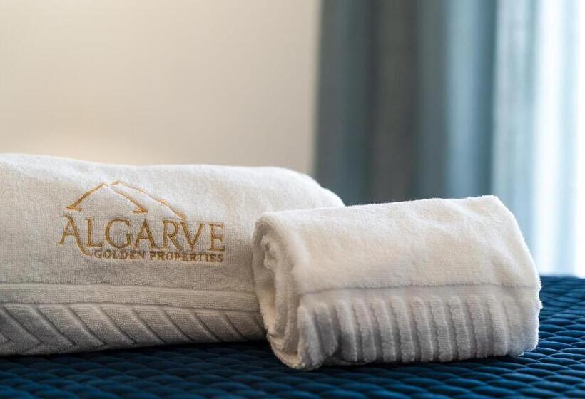 Sea La Vie Beach & Golf Apartment