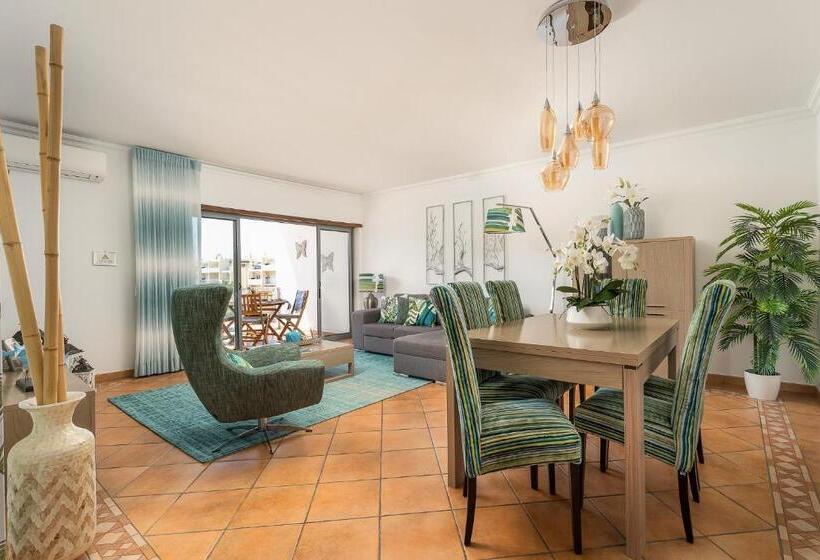 Sea La Vie Beach & Golf Apartment