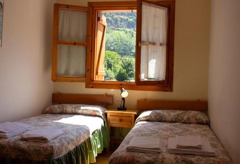 Apartamentos Ball Benas Benasque