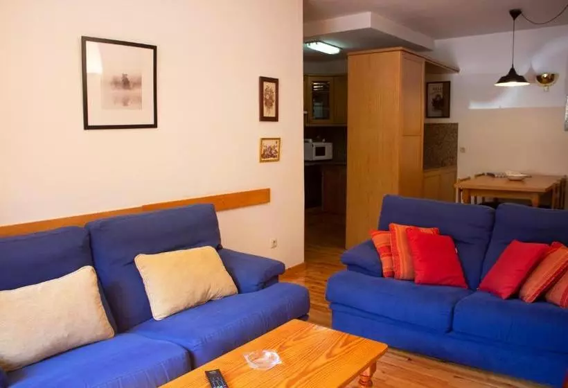 Apartamentos Ball Benas Benasque