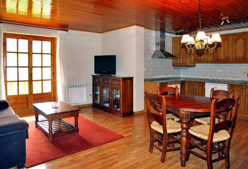 Apartamentos Deth Camin Reiau