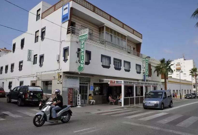 פונדק Hospedaje Facundo