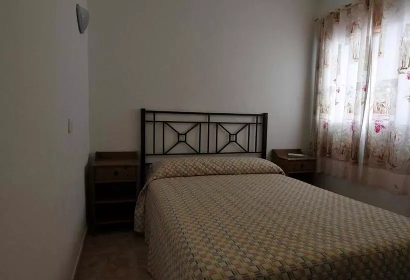 פונדק Hospedaje Facundo