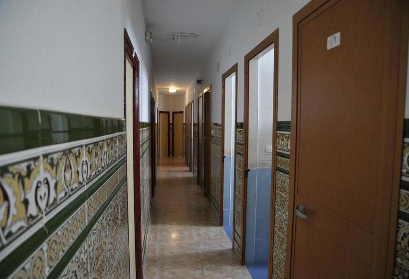 פונדק Hospedaje Facundo