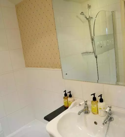 ホテル Clare House