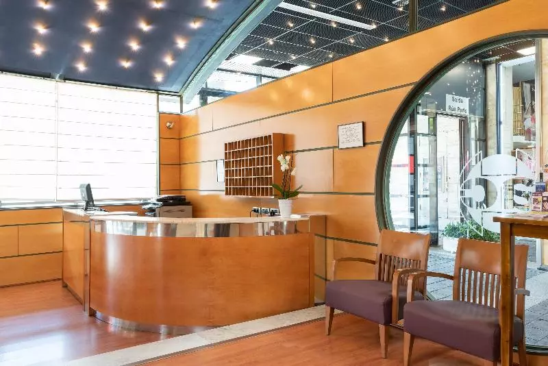 هتل Exe Area Central