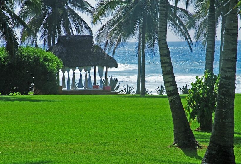 فندق Las Alamandas