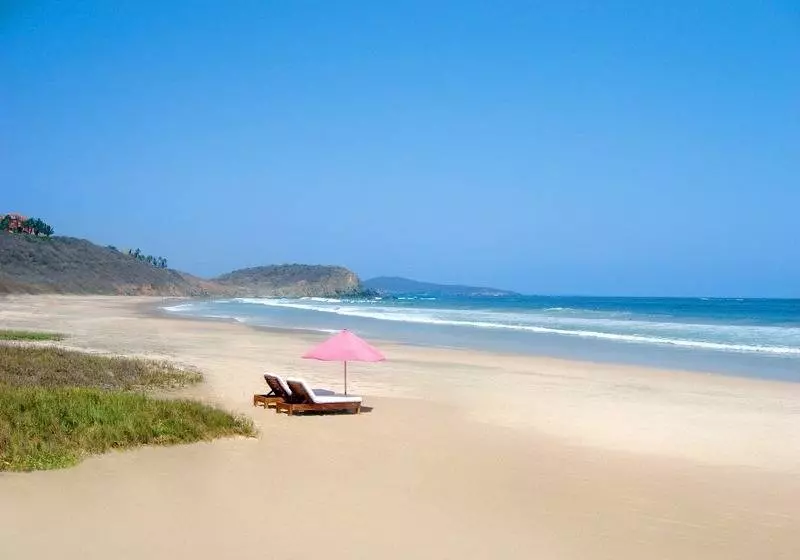 호텔 Las Alamandas