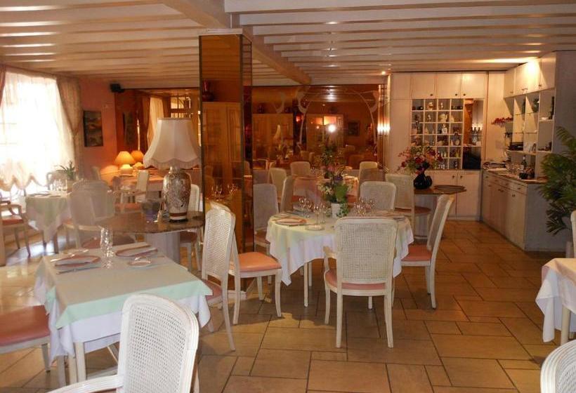 ホテル Le Central