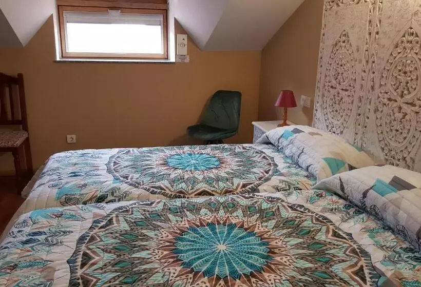 هتل Los Acebos Cangas