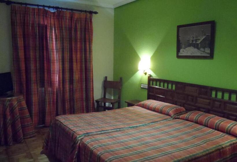 Отель Los Hidalgos