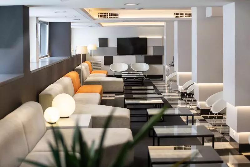 هتل Monte Carmelo