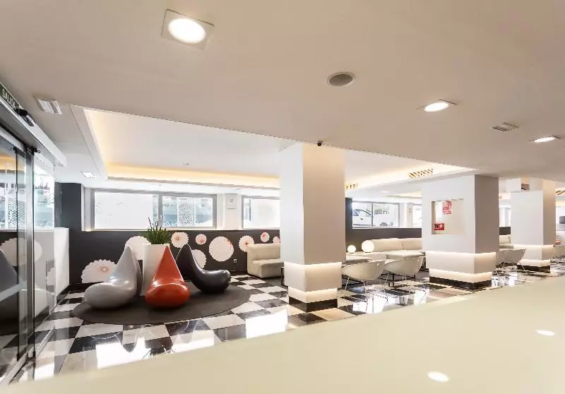 هتل Monte Carmelo