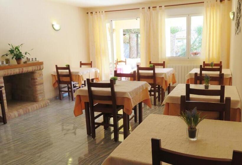 בית מלון כפרי Montemar