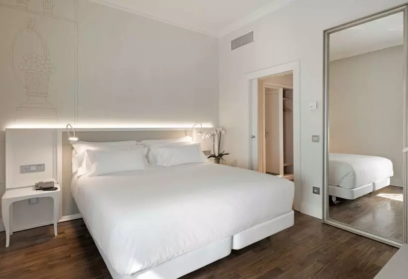 هتل NH Collection Madrid Abascal