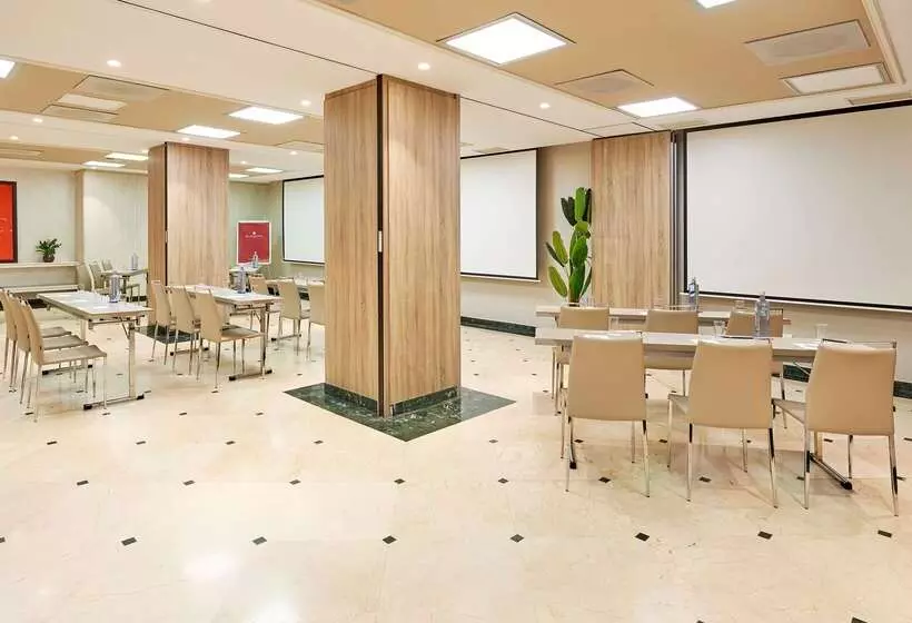 هتل NH Collection Madrid Abascal