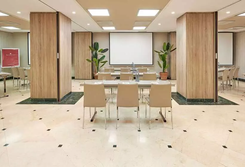 هتل NH Collection Madrid Abascal