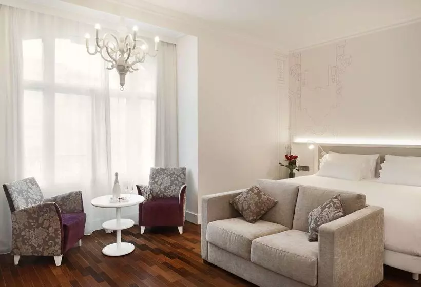 هتل NH Collection Madrid Abascal