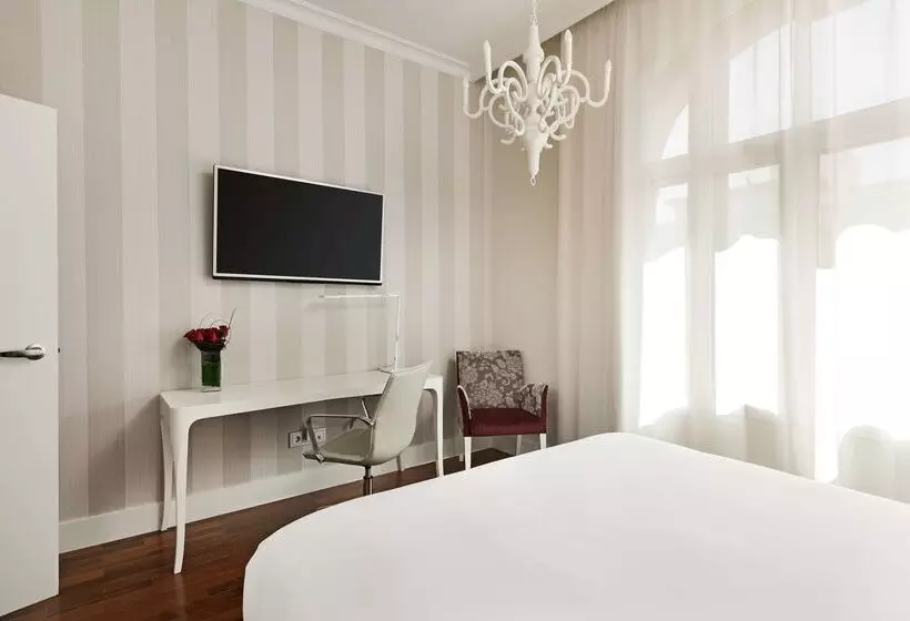 هتل NH Collection Madrid Abascal