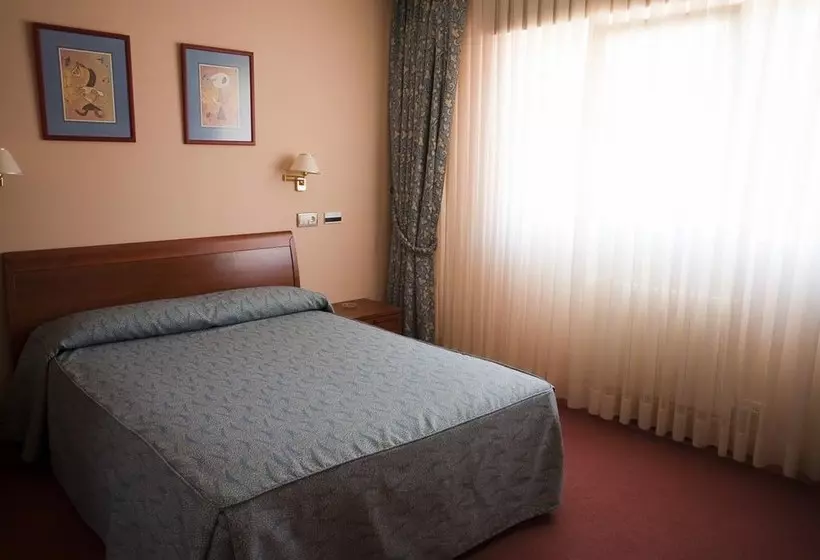 هتل Restaurante La Alhama