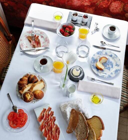 فندق ريفى Hontoria