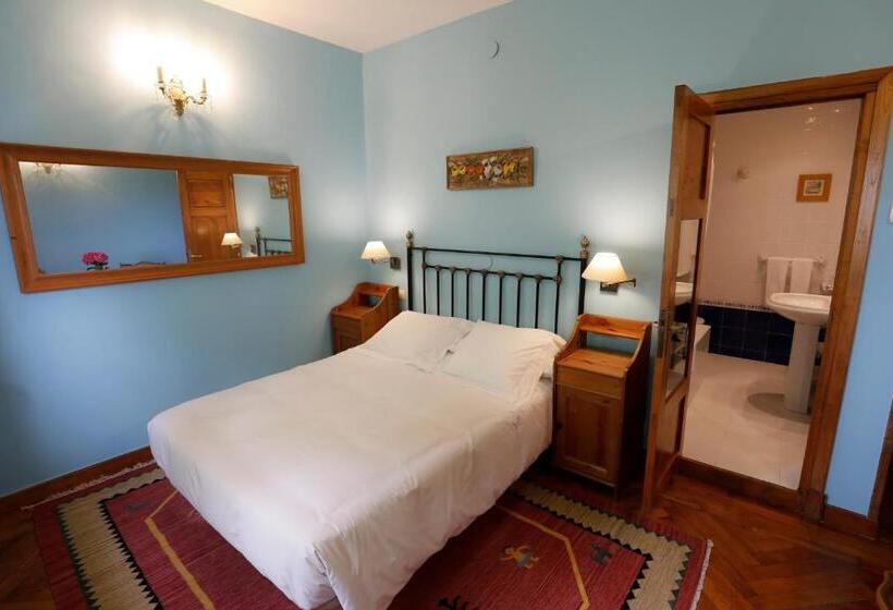 فندق ريفى Hontoria