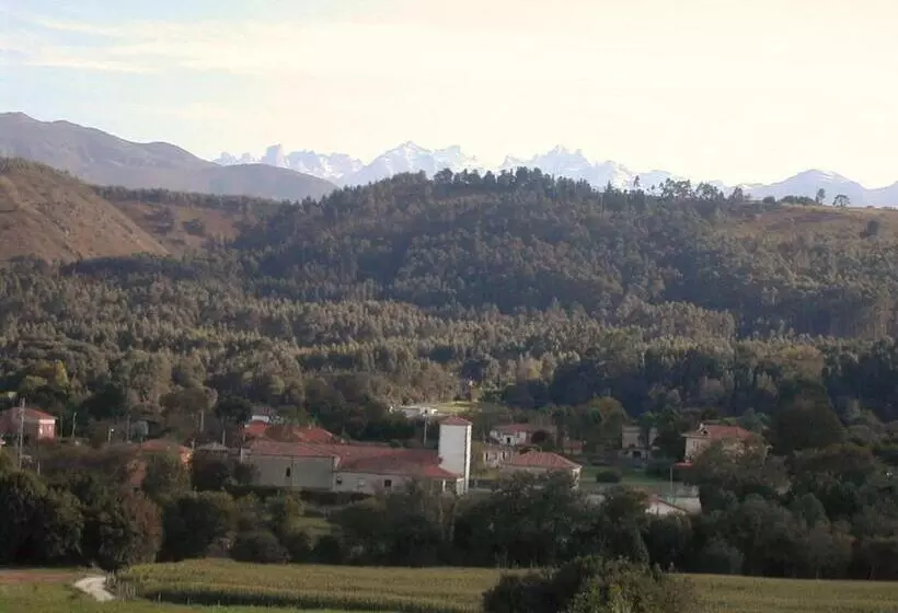 田舎風ホテル Hontoria