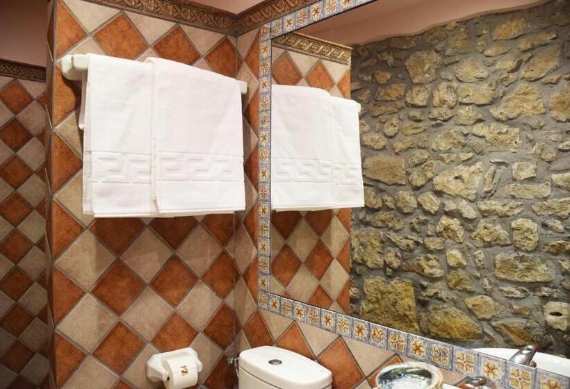 فندق ريفى Hontoria