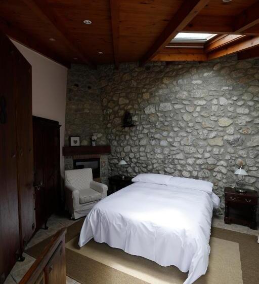 فندق ريفى Hontoria