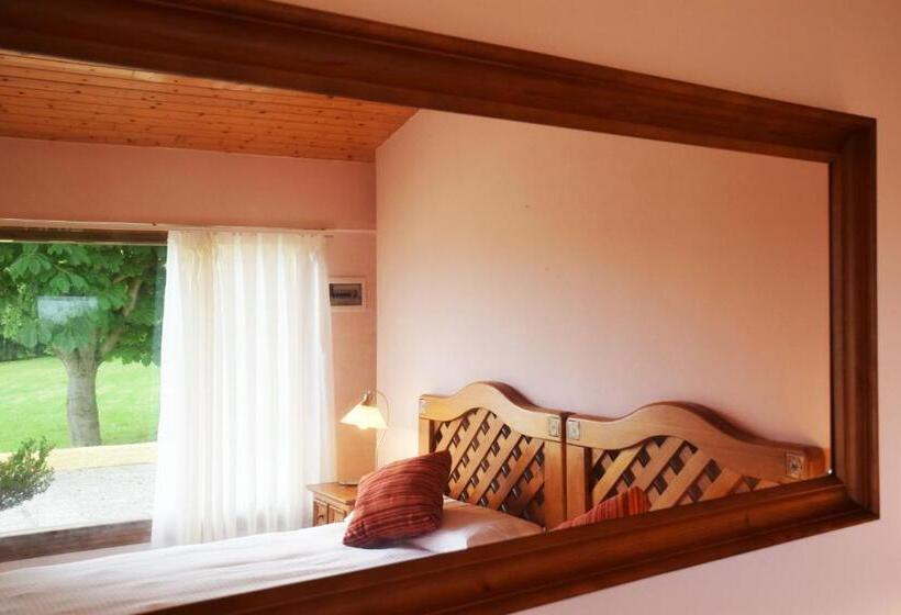 فندق ريفى Hontoria