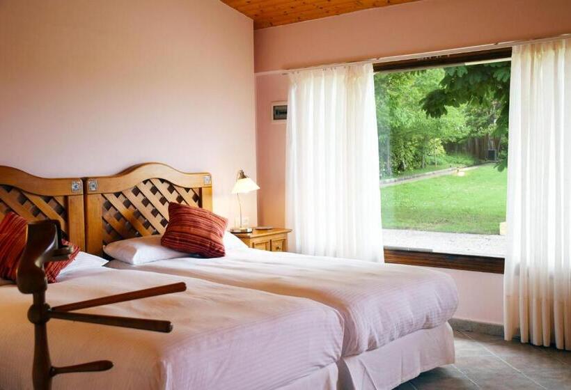 فندق ريفى Hontoria