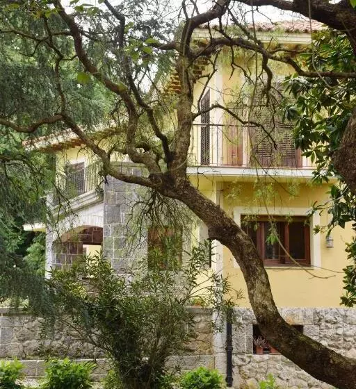 田舎風ホテル Hontoria