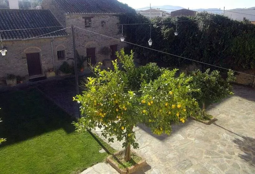 Hospedium Hotel Rural Soterraña