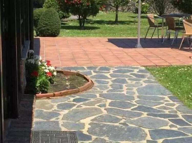 בית מלון כפרי La Casona De Nueva